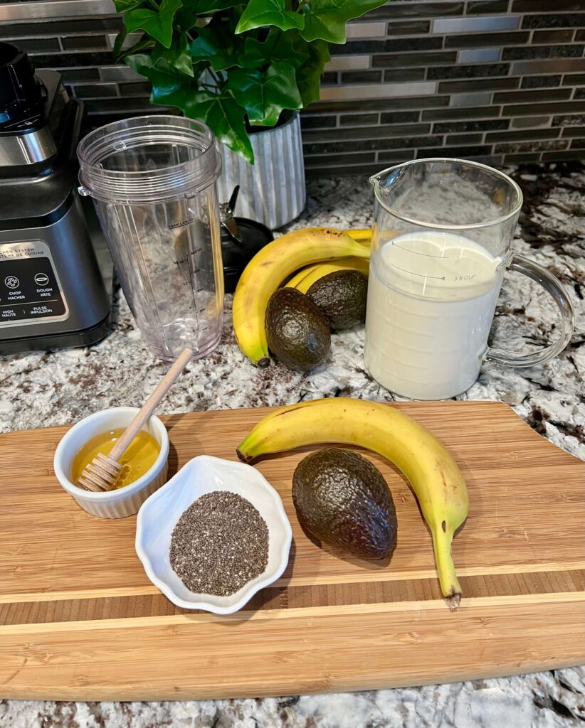 avocado smoothie ingredients 