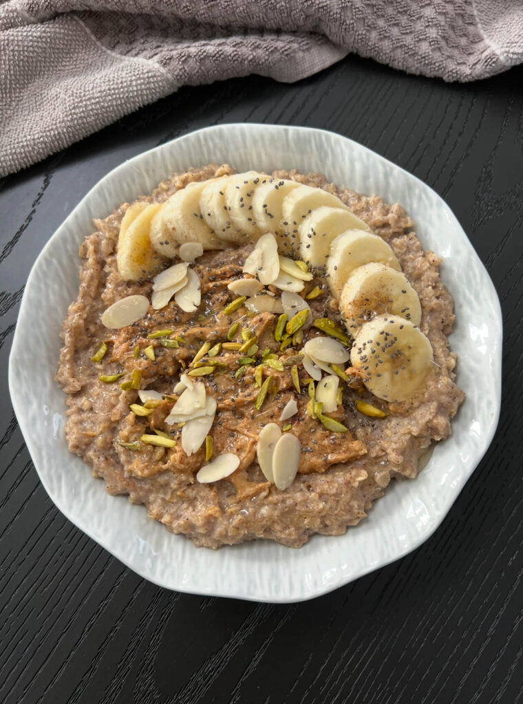 Peanut butter banana oatmeal