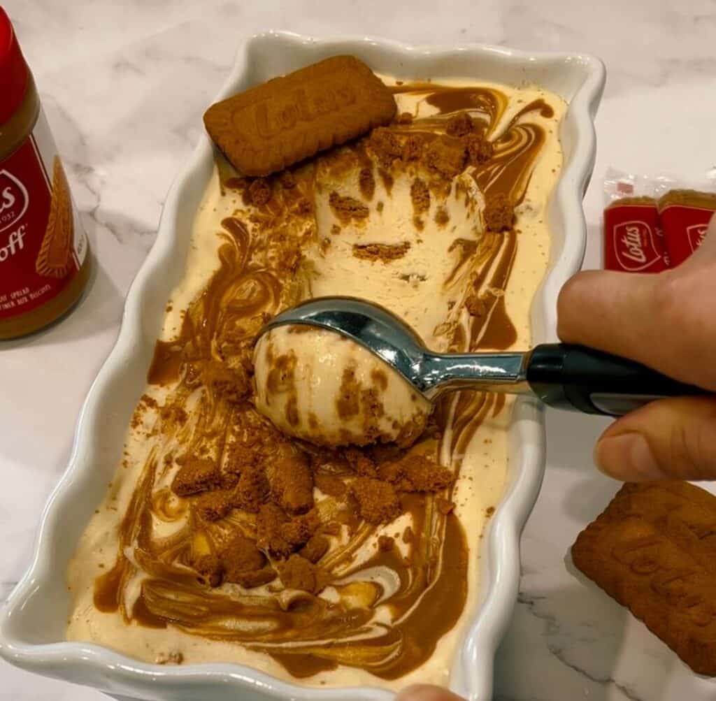 Step by step how to make Biscoff ice cream