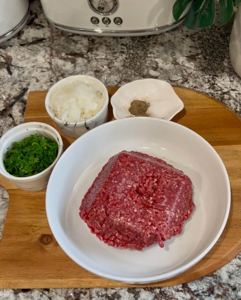 Kafta with tahini sauce Ingredients