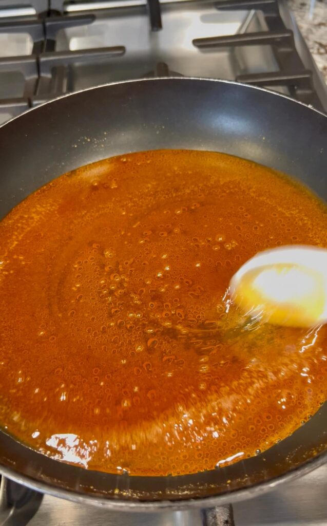 Making caramel sauce for the Choco flan 